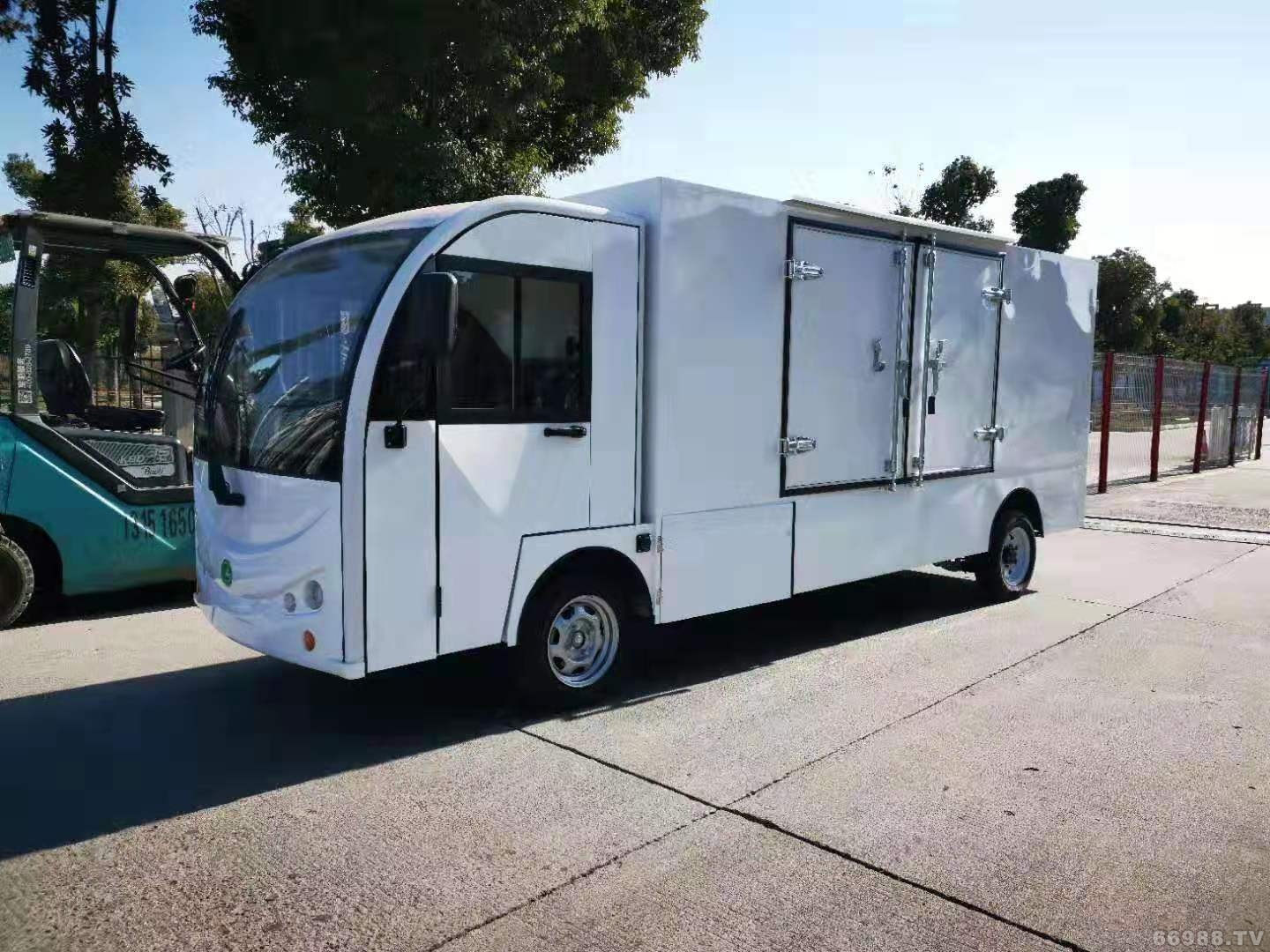 封閉電動送餐車 校園工廠保溫送餐車 單排兩座送餐車